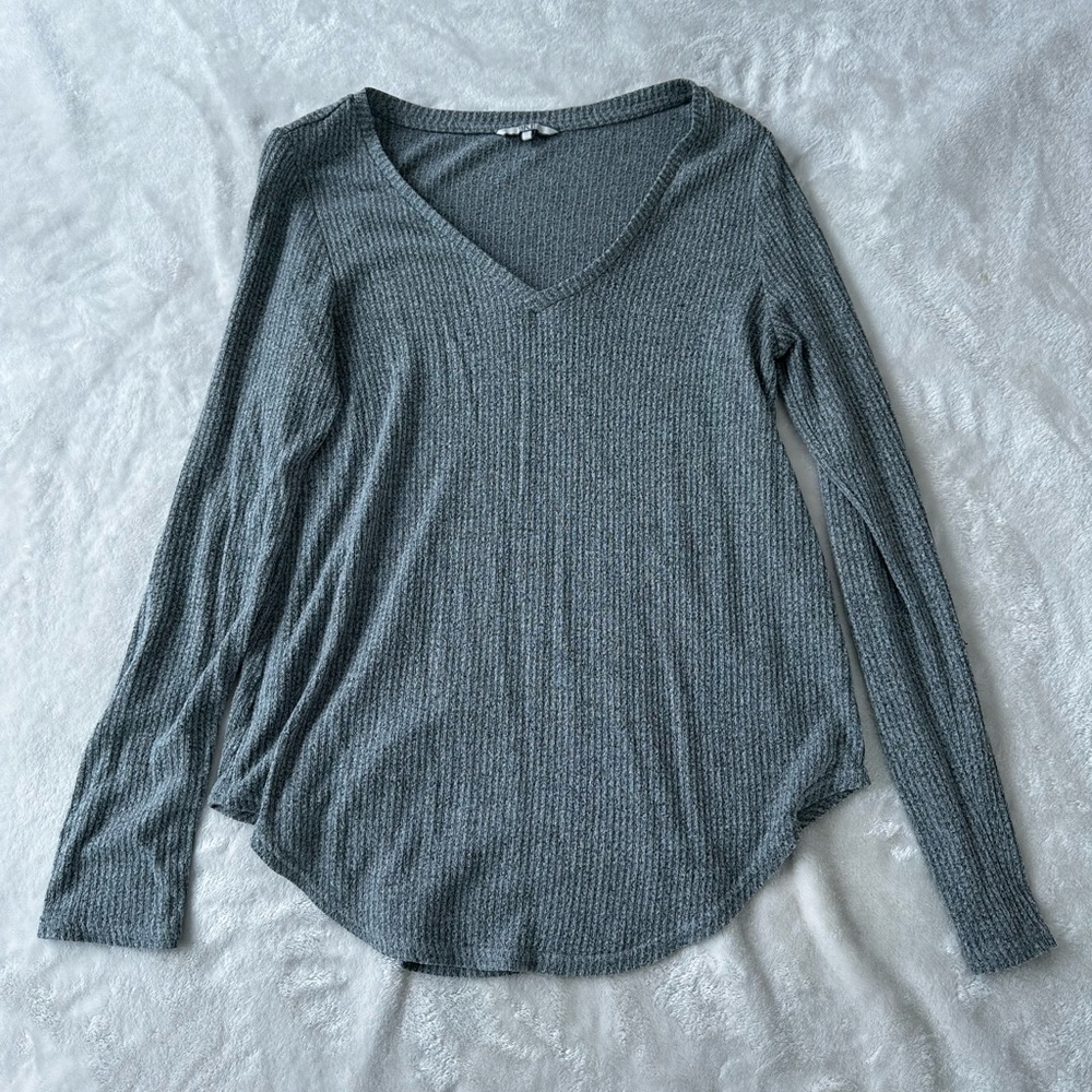 Gray V-Neck Ribbed Women's Top
